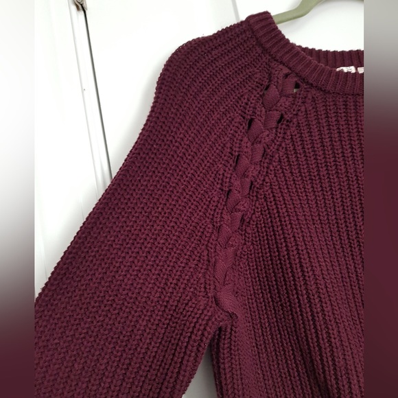 Knitted Sweater - Picture 7 of 9